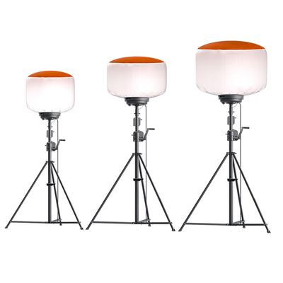 Manual Lift Hand Crank Tripod Light Tower 320W Lampu Balon Luar Ruang Untuk Iklan